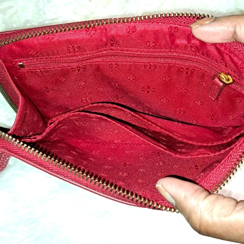 Tory Burch Britten Wristlet Large Zip Pouch